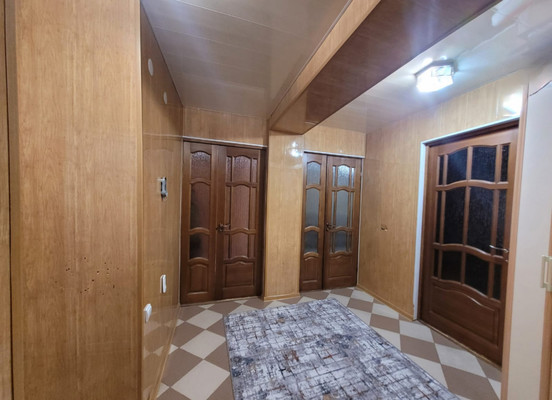 Продам трехкомнатную (3-комн.) квартиру, имени Гагарина Юрия Алексеевича ул, 10, Баксан г