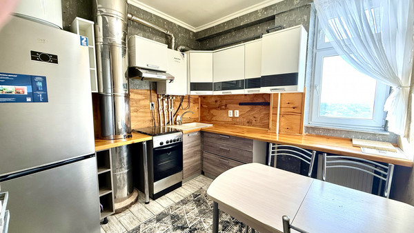 Сдам двухкомнатную (2-комн.) квартиру, Батурина ул, 91к84, Симферополь г