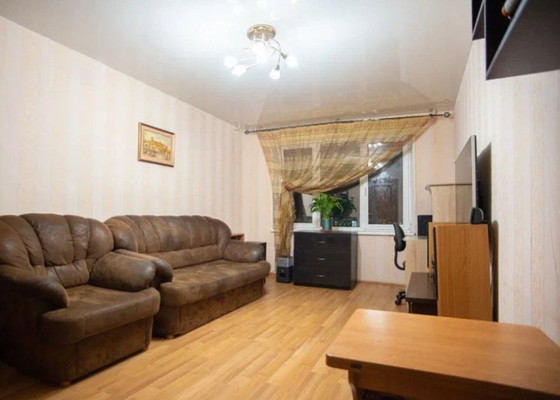 Продам двухкомнатную (2-комн.) квартиру, Ледокольный проезд, 9, Мурманск г