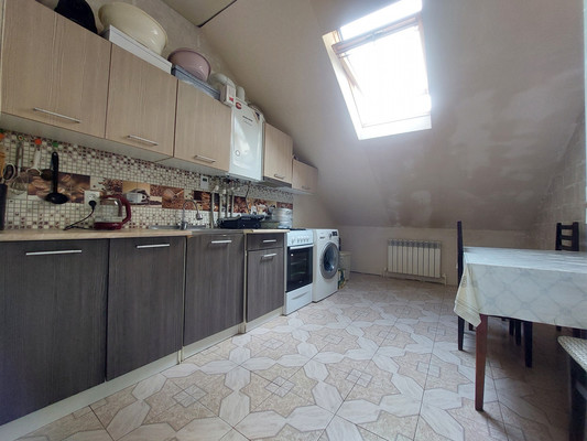 Продам двухкомнатную (2-комн.) квартиру, Эльбрусская ул, 19, Нальчик г