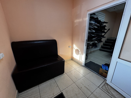 Продам коммерческое помещение 127,6 м2, Победы пл, 9, Щучье г