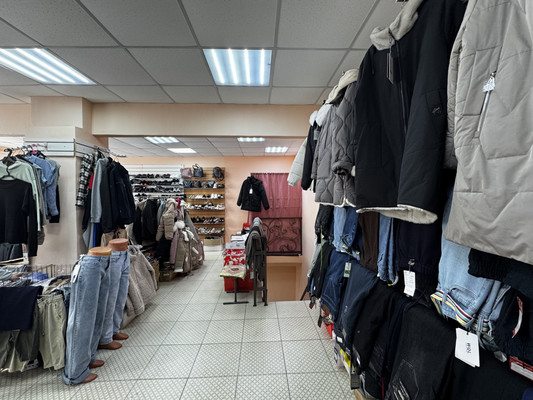 Продам коммерческое помещение 127,6 м2, Победы пл, 9, Щучье г