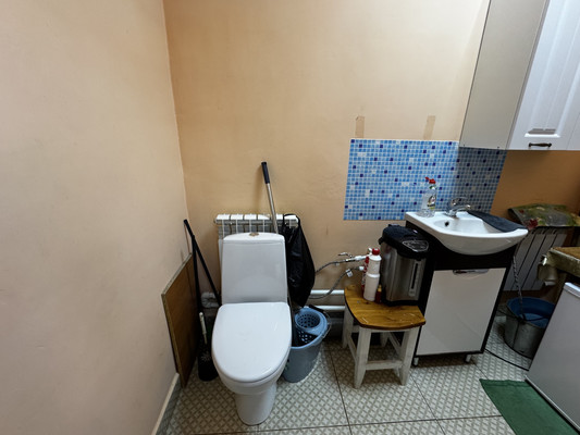 Продам коммерческое помещение 127,6 м2, Победы пл, 9, Щучье г