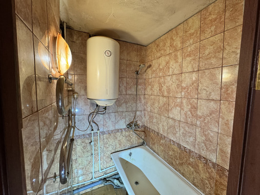 Продам трехкомнатную (3-комн.) квартиру, Свердлова ул, 17, Рошаль г