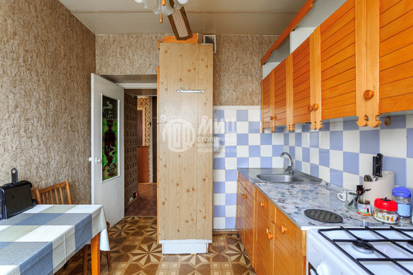 Продам двухкомнатную (2-комн.) квартиру, Судостроительная ул, 38к2, Москва г