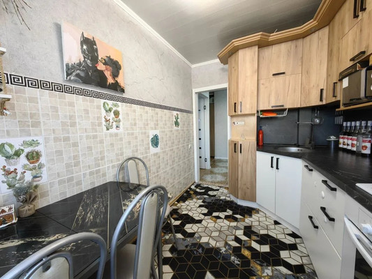 Продам двухкомнатную (2-комн.) квартиру, Мира пр-кт, 45, Волгодонск г