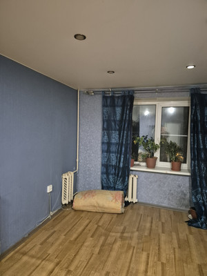 Продам комнату в 8-комн. квартире, Пискарёвский пр-кт, 10к2, Санкт-Петербург г