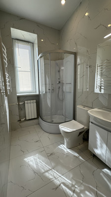 Продам трехкомнатную (3-комн.) квартиру, Усачёва ул, 29к7, Москва г