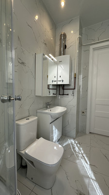 Продам трехкомнатную (3-комн.) квартиру, Усачёва ул, 29к7, Москва г