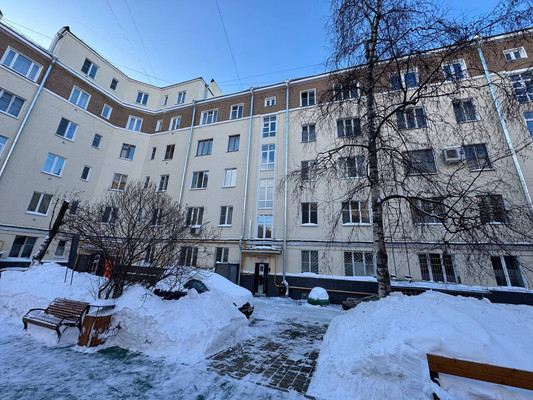 Продам трехкомнатную (3-комн.) квартиру, Усачёва ул, 29к7, Москва г