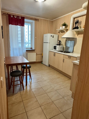 Продам однокомнатную (1-комн.) квартиру, Богатырский пр-кт, 39к2, Санкт-Петербург г