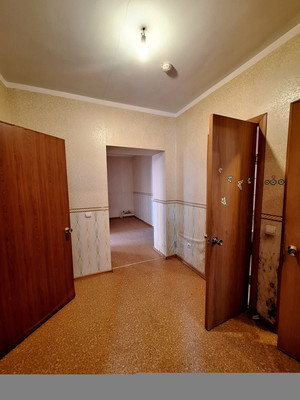 Продам трехкомнатную (3-комн.) квартиру, Октябрьское ш, 36, Волгодонск г