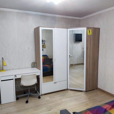 Продам двухкомнатную (2-комн.) квартиру, Утренняя ул, 14к2, Москва г