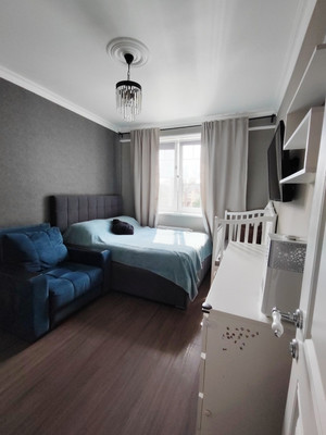 Продам двухкомнатную (2-комн.) квартиру, Заречная ул, 25, Троицк г