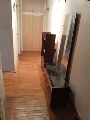 Продам двухкомнатную (2-комн.) квартиру, Тайнинская ул, 16к2, Москва г