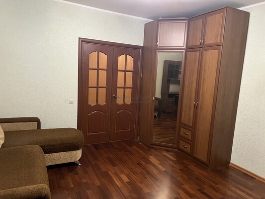 Продам двухкомнатную (2-комн.) квартиру, Домодедовская ул, 38к1, Москва г