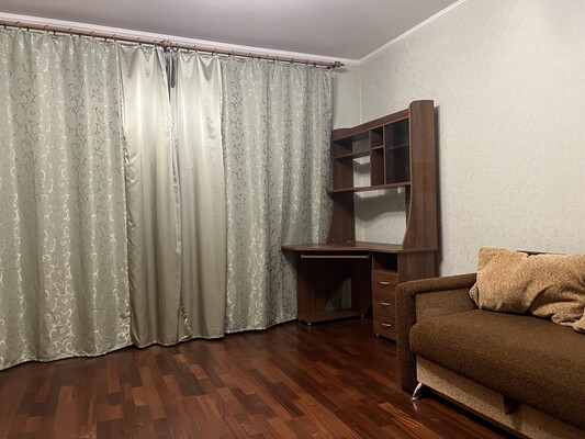 Продам двухкомнатную (2-комн.) квартиру, Домодедовская ул, 38к1, Москва г