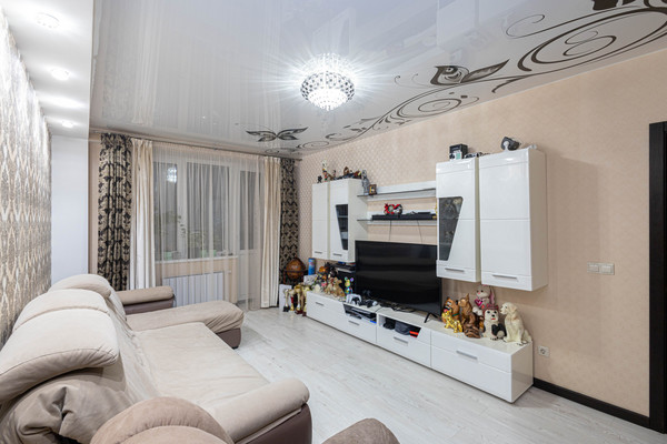 Продам двухкомнатную (2-комн.) квартиру, Самаровская ул, 1, Ханты-Мансийск г