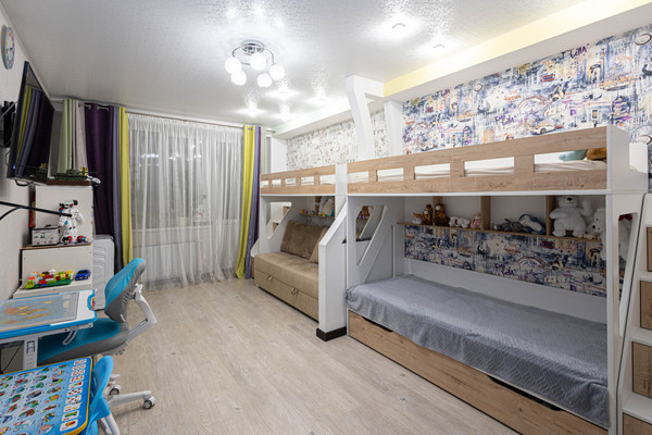 Продам двухкомнатную (2-комн.) квартиру, Самаровская ул, 1, Ханты-Мансийск г