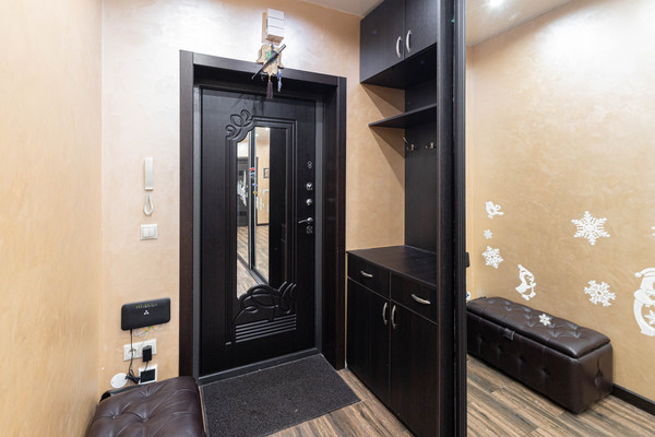 Продам двухкомнатную (2-комн.) квартиру, Самаровская ул, 1, Ханты-Мансийск г