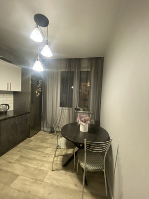 Продам двухкомнатную (2-комн.) квартиру, Шлюзовая ул, 8, Икша рп