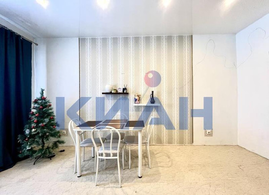 Продам двухкомнатную (2-комн.) квартиру, Почтовый пер, 7А, Емельяново пгт