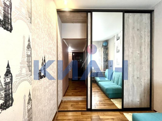 Продам двухкомнатную (2-комн.) квартиру, Почтовый пер, 7А, Емельяново пгт