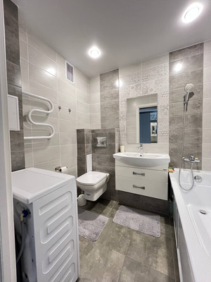 Продам однокомнатную (1-комн.) квартиру, Змеиногорский тракт, 82, Барнаул г