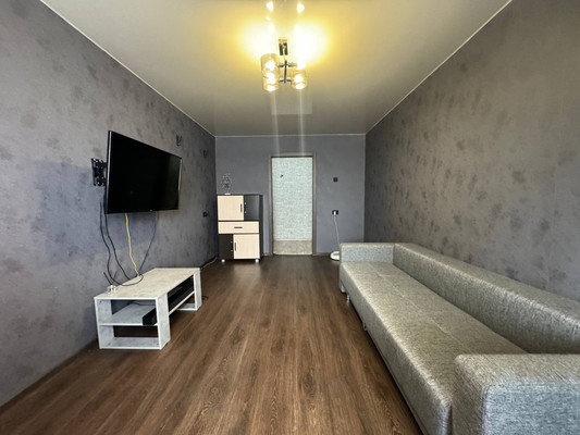 Продам однокомнатную (1-комн.) квартиру, Магистральное ш, 41к1, Комсомольск-на-Амуре г