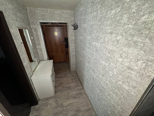 Продам однокомнатную (1-комн.) квартиру, Магистральное ш, 41к1, Комсомольск-на-Амуре г