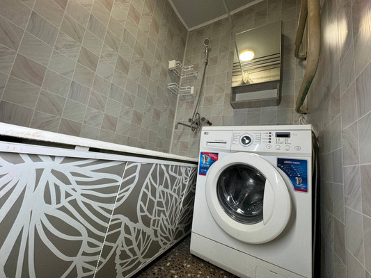 Продам однокомнатную (1-комн.) квартиру, Магистральное ш, 41к1, Комсомольск-на-Амуре г