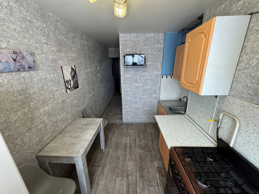 Продам однокомнатную (1-комн.) квартиру, Магистральное ш, 41к1, Комсомольск-на-Амуре г