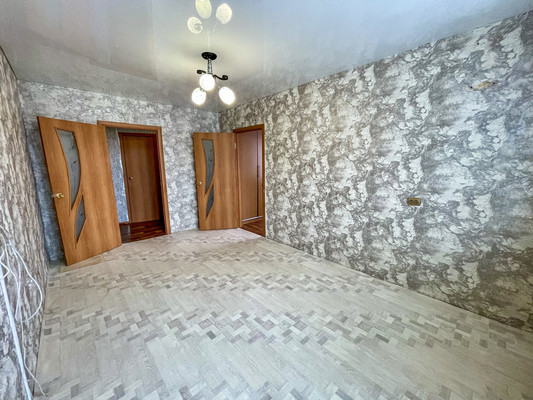 Продам двухкомнатную (2-комн.) квартиру, 2-й Микрорайон ул, 23, Эльбан рп