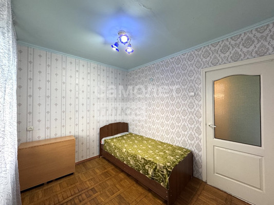 Продам двухкомнатную (2-комн.) квартиру, Щорса ул, 299, Славянск-на-Кубани г