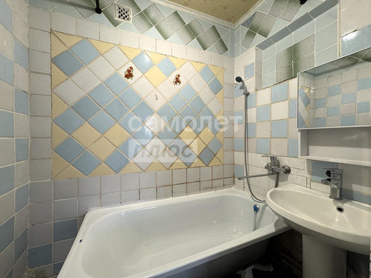 Продам двухкомнатную (2-комн.) квартиру, Щорса ул, 299, Славянск-на-Кубани г