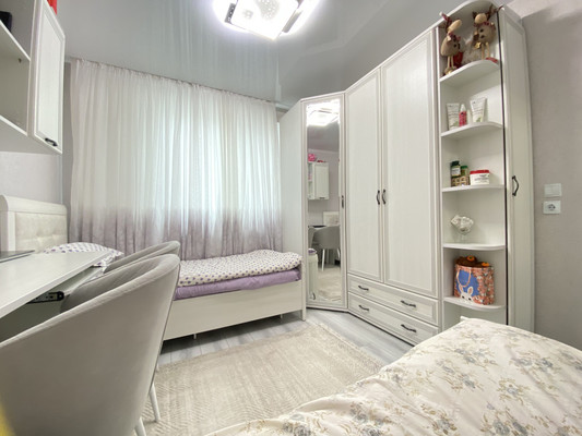 Продам двухкомнатную (2-комн.) квартиру, Висаитова ул, 10/9, Ростов-на-Дону г