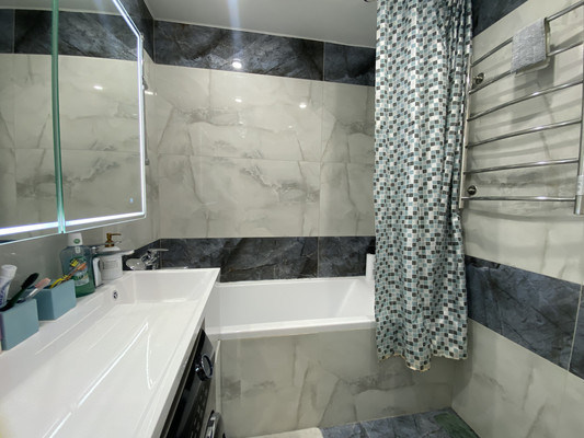 Продам двухкомнатную (2-комн.) квартиру, Висаитова ул, 10/9, Ростов-на-Дону г