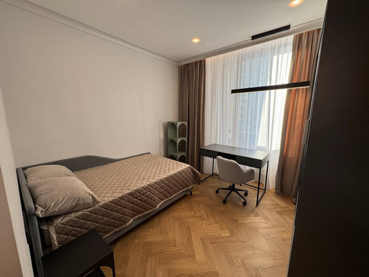 Продам трехкомнатную (3-комн.) квартиру, Шмитовский проезд, 39к6, Москва г