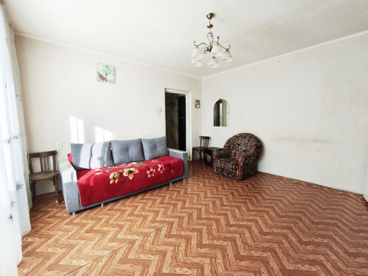 Продам однокомнатную (1-комн.) квартиру, Петрушина ул, 1, Красноярск г