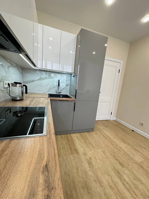 Продам однокомнатную (1-комн.) квартиру, Мраморный пер, 38, Симферополь г