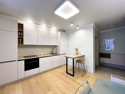 Продам двухкомнатную (2-комн.) квартиру, Куйбышева ул, 68а, Калининград г