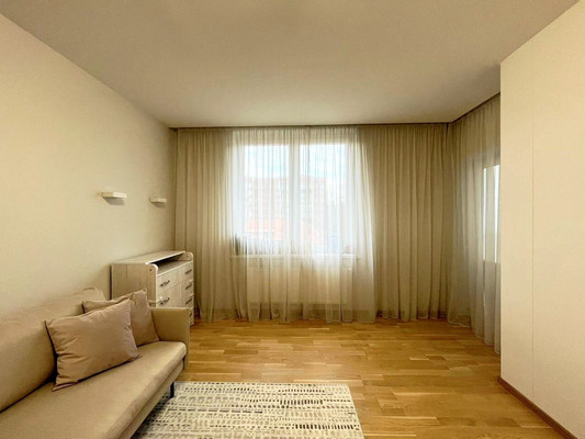 Продам двухкомнатную (2-комн.) квартиру, Куйбышева ул, 68а, Калининград г