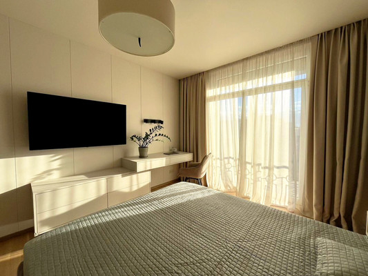 Продам двухкомнатную (2-комн.) квартиру, Куйбышева ул, 68а, Калининград г