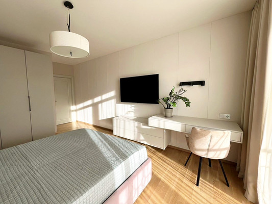 Продам двухкомнатную (2-комн.) квартиру, Куйбышева ул, 68а, Калининград г