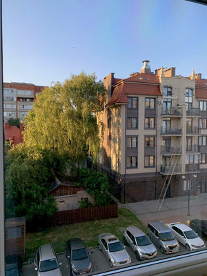 Продам двухкомнатную (2-комн.) квартиру, Куйбышева ул, 68а, Калининград г