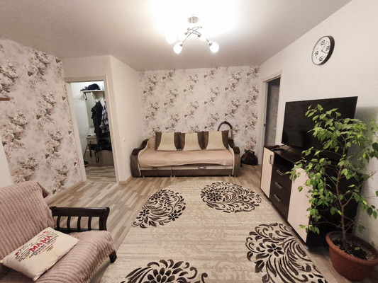 Продам трехкомнатную (3-комн.) квартиру, Фрунзе ул, 22, Туапсе г