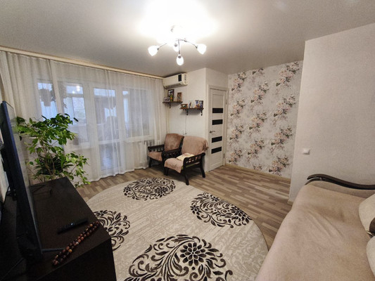 Продам трехкомнатную (3-комн.) квартиру, Фрунзе ул, 22, Туапсе г