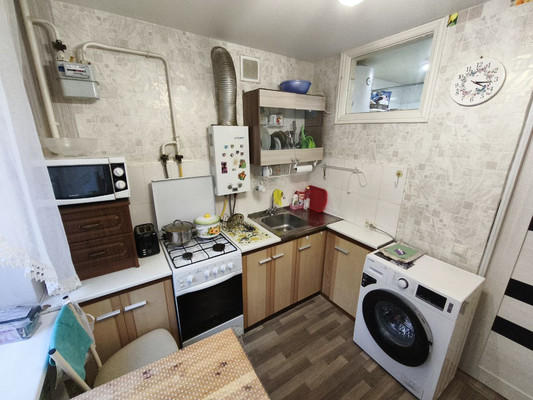 Продам трехкомнатную (3-комн.) квартиру, Фрунзе ул, 22, Туапсе г