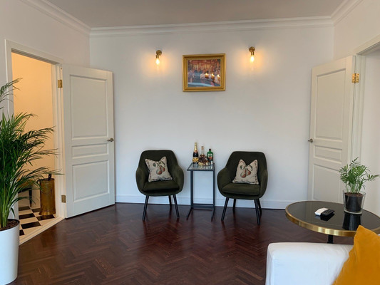 Продам трехкомнатную (3-комн.) квартиру, Никитский б-р, 17, Москва г