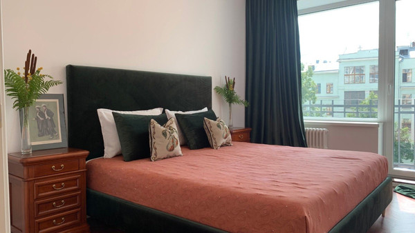 Продам трехкомнатную (3-комн.) квартиру, Никитский б-р, 17, Москва г